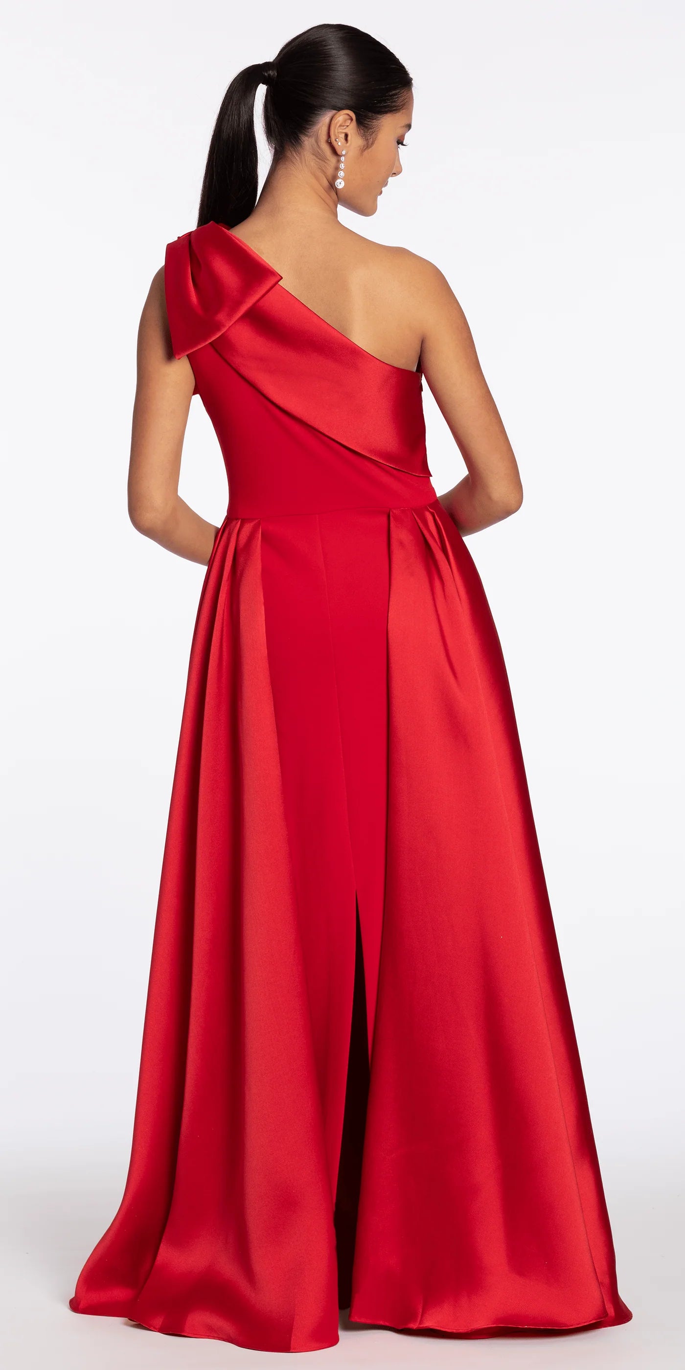 Glamorous Satin Mermaid Silhouette One-Shoulder Sleeveless Floor-Length Prom Dress with Bow Detail and Back Slit for Formal Events