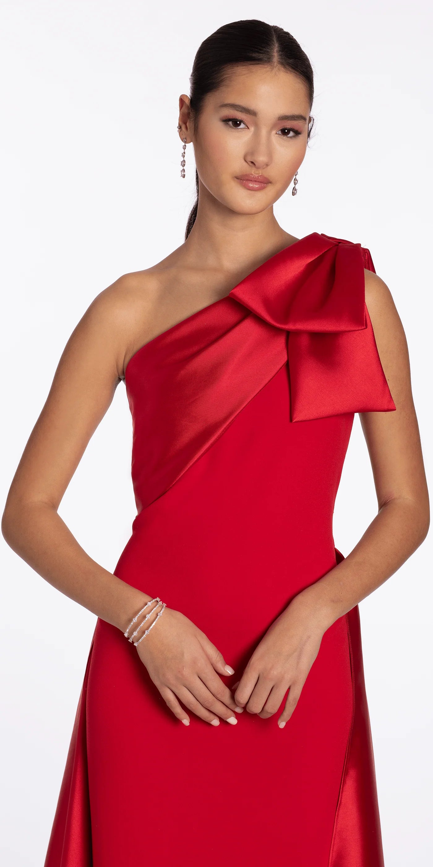 Glamorous Satin Mermaid Silhouette One-Shoulder Sleeveless Floor-Length Prom Dress with Bow Detail and Back Slit for Formal Events
