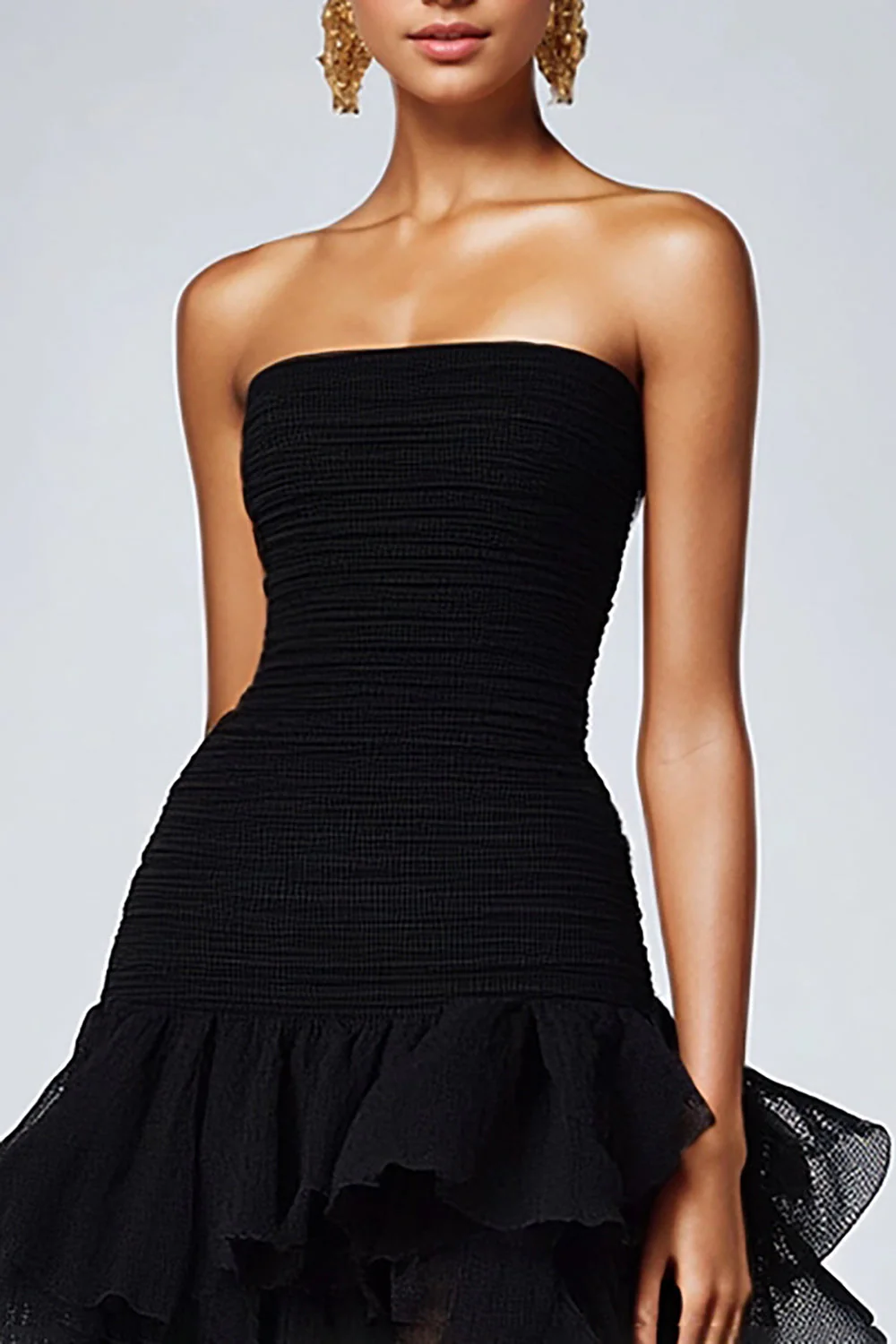 Glamorous Strapless High-Low Evening Dress with Smocked Bodice and Tiered Tulle Skirt