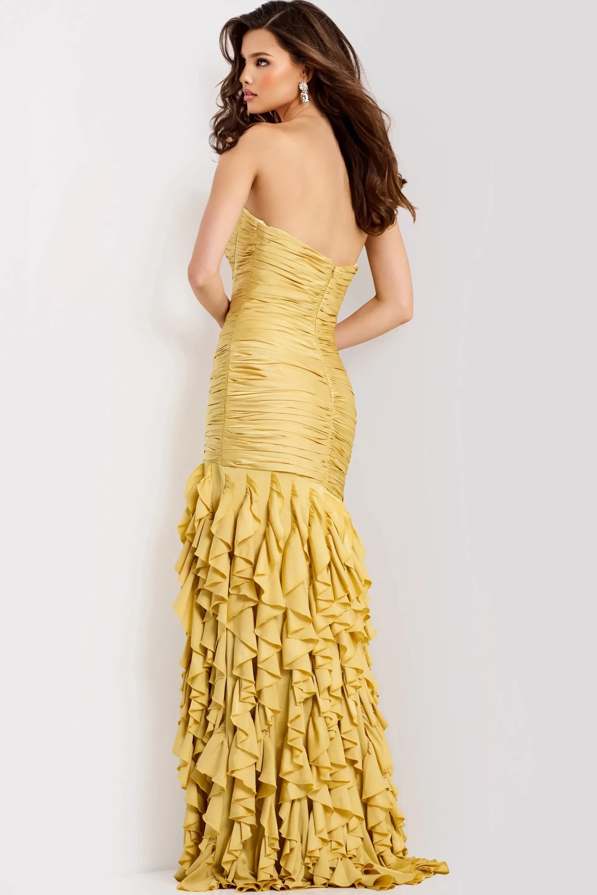 Glamorous Satin Mermaid Strapless with Choker Sleeveless Zipper Back Floor-Length Evening Dresses