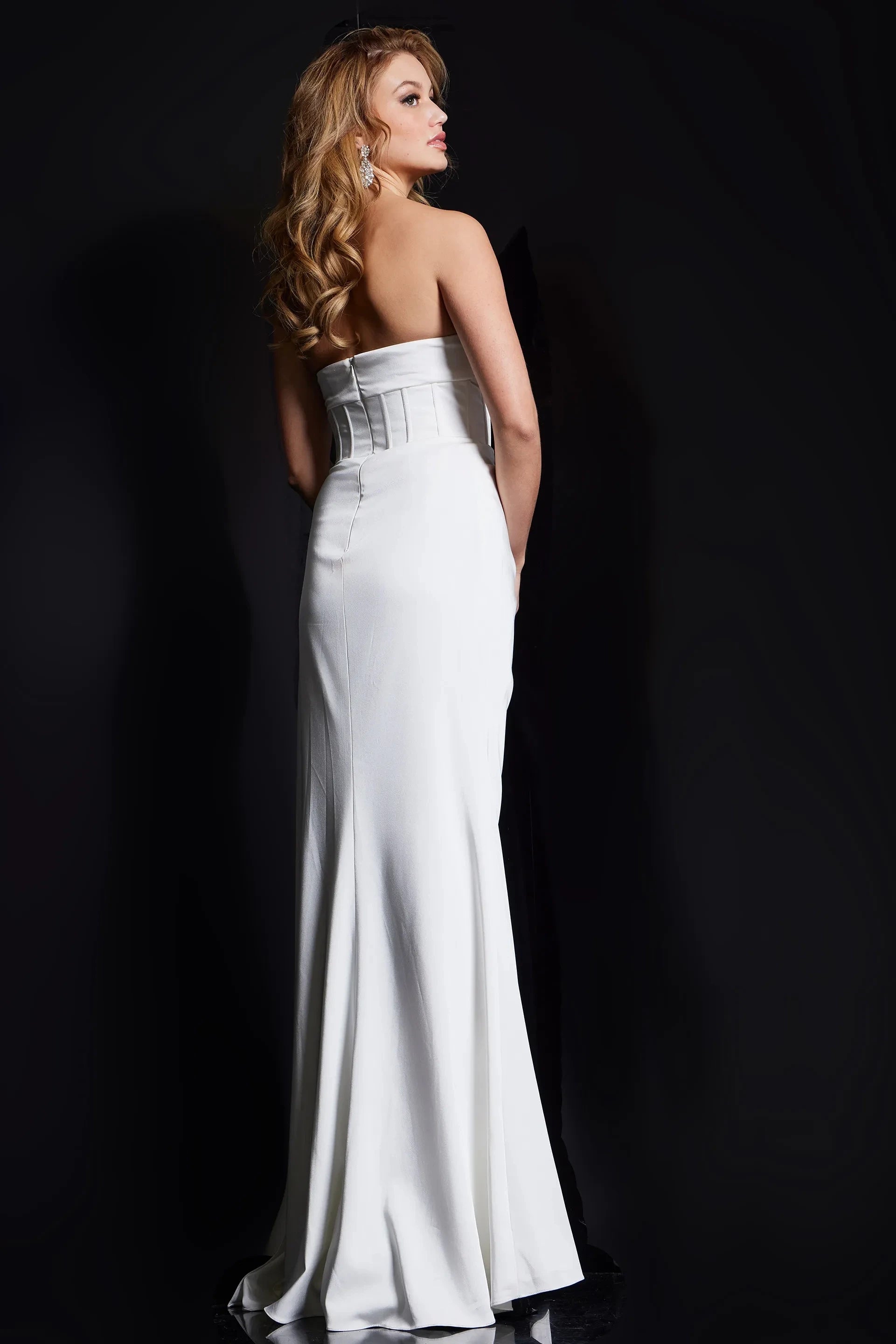 Glamorous Satin Sheath Plunge Strapless Sleeveless Fitted Back Floor-Length Evening Dresses
