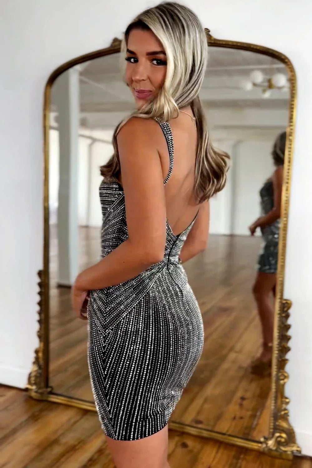 Glitter Black Bodycon Straps Short Tight Beaded Homecoming Dress