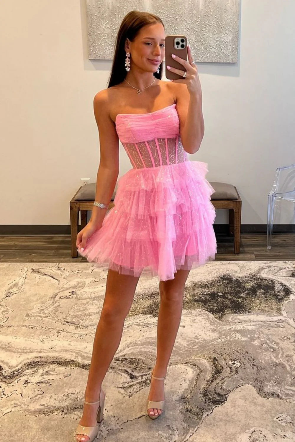 Glitter Pink A-Line Strapless Short Tiered Tulle Full Of Charm Homecoming Dress