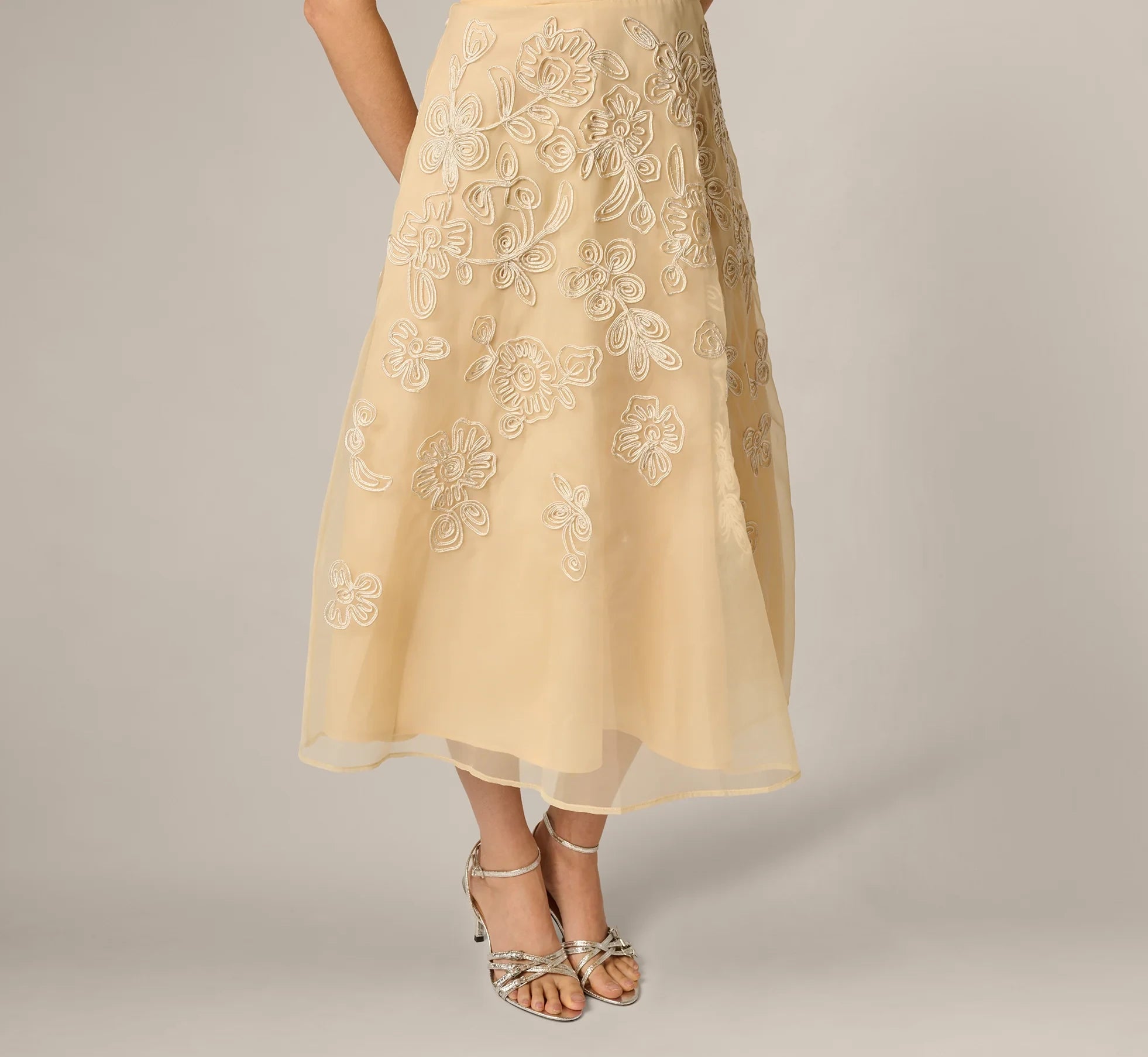 Graceful Chiffon A-Line Strapless Sleeveless Straight Back Midi Mother of the Bride Dresses