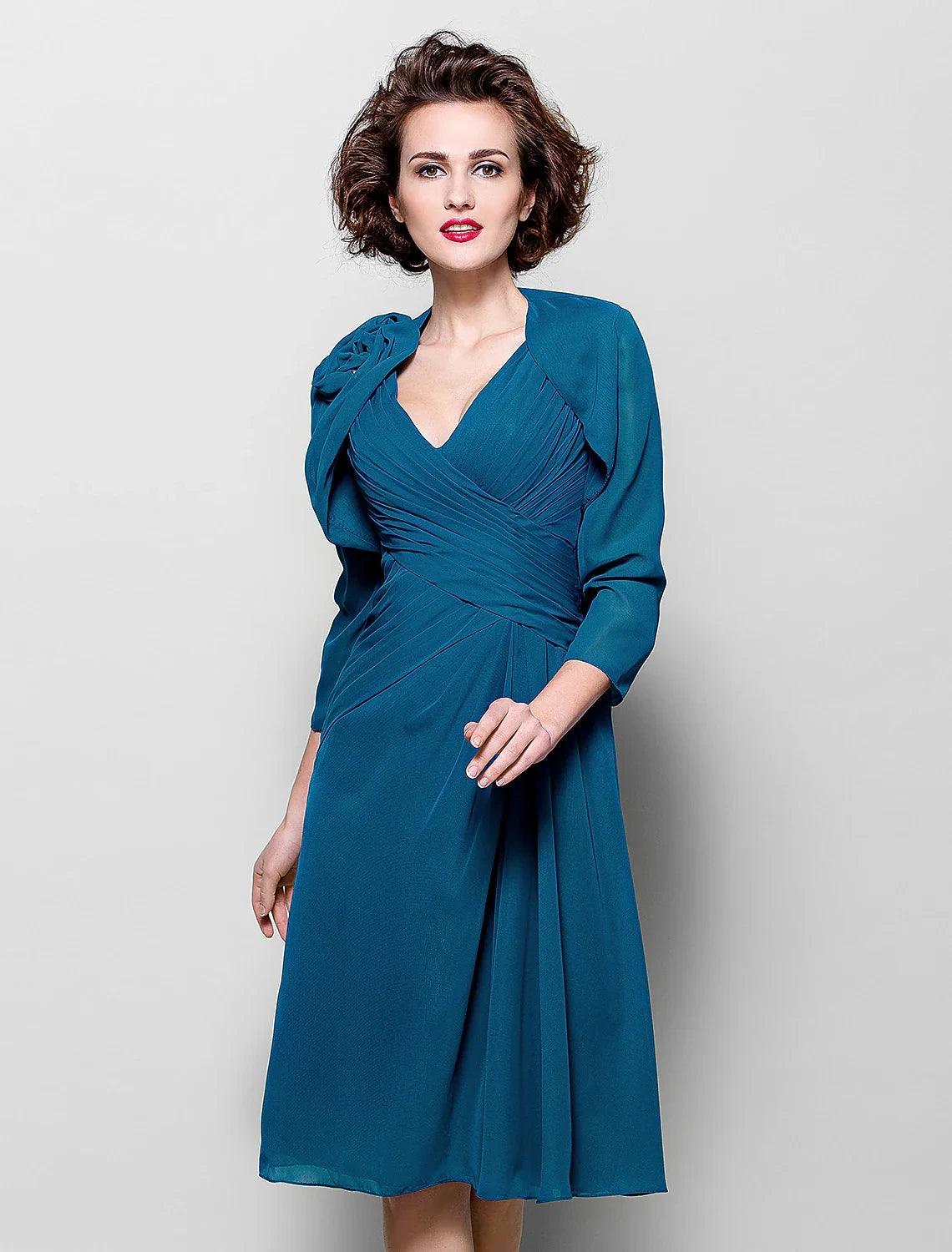 Graceful Chiffon A-Line Two Pieces V-Neck 3/4 Sleeve Ruched Back Knee-Length Mother of the Bride Dresses
