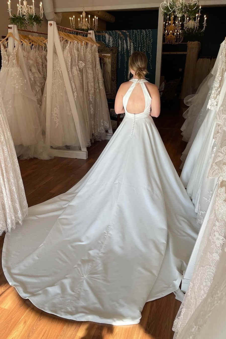 Halter Neck Wedding Dresses with Deep V-Neck, Oversized Back Bow and Full Satin Train Bridal Gown