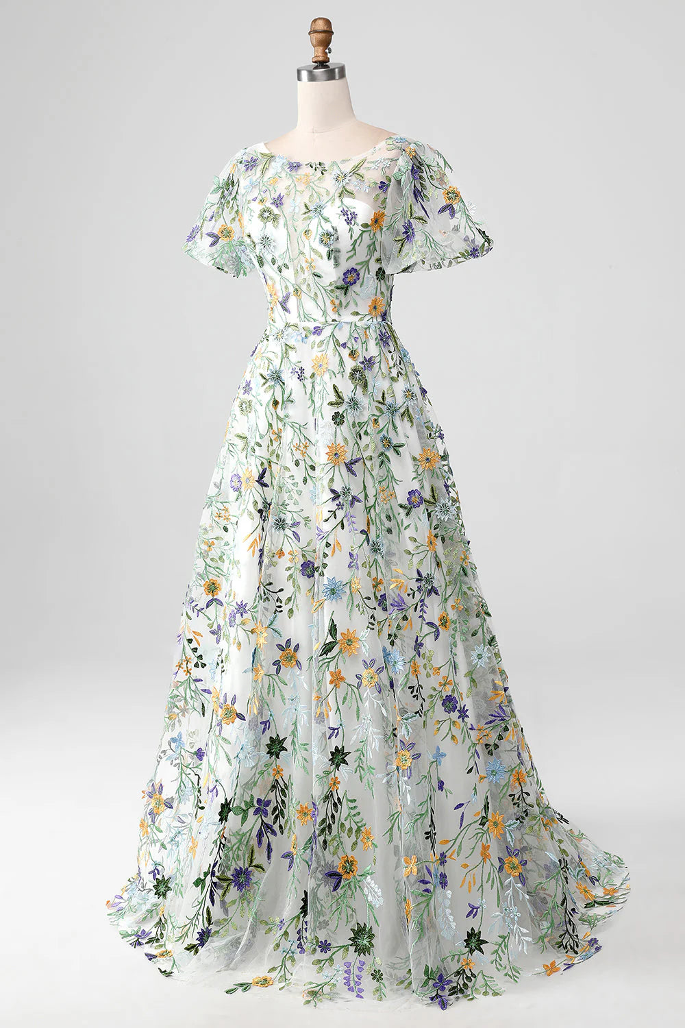 Ivory Flower Ball-Gown/Princess Embroidered Long Prom Dress with Short Sleeves