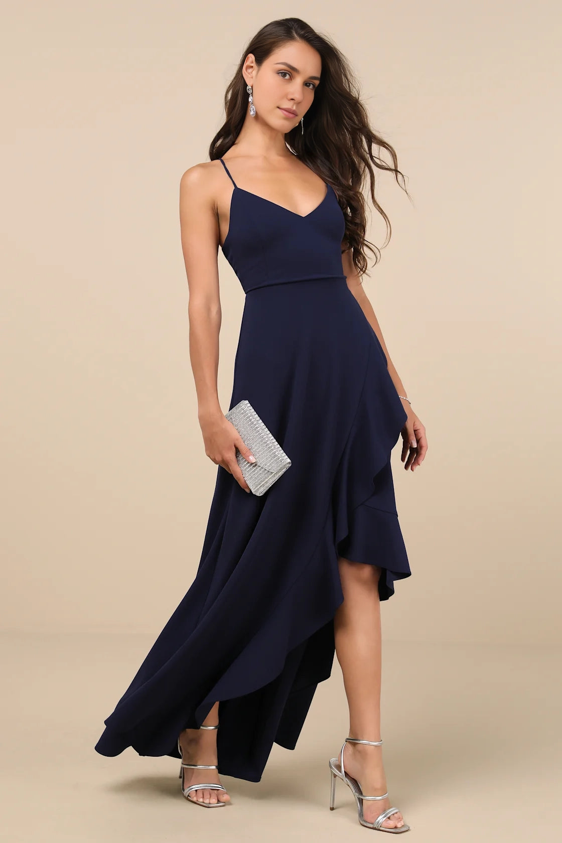 LANQI's charming crepe woven sleeveless tight corset V-neck slim shoulder straps with ruffled edges Homecoming Dresses