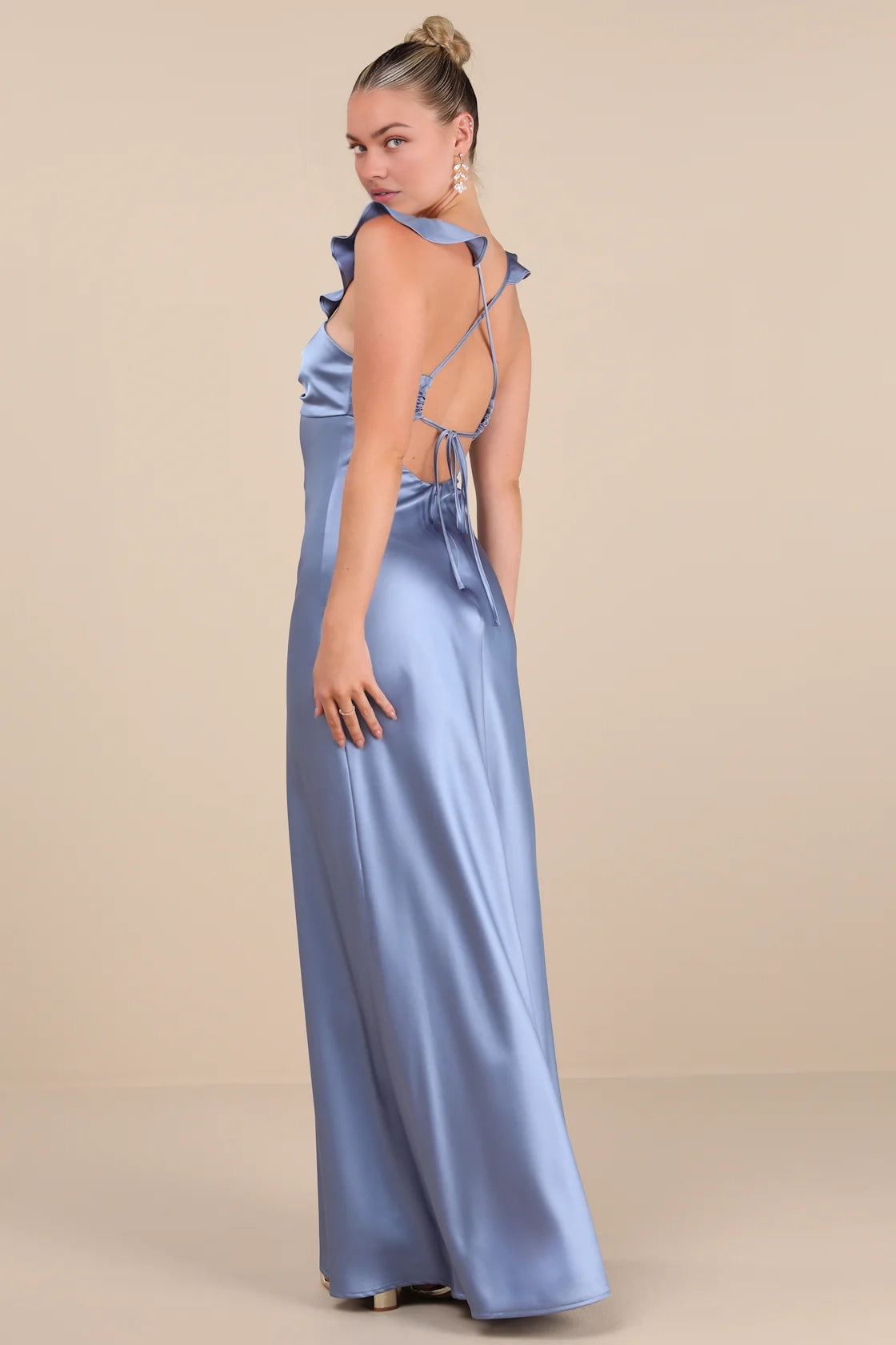 LANQI's cute woven satin sleeveless tight corset with pleated heart neckline and ruffled shoulder straps Homecoming Dresses