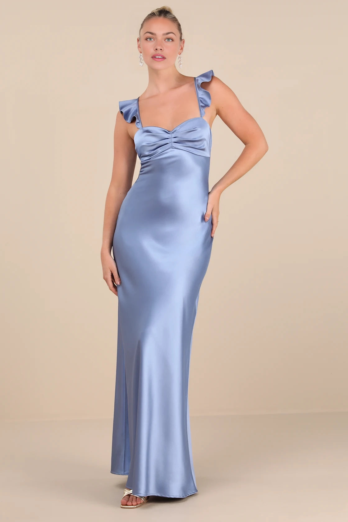 LANQI's cute woven satin sleeveless tight corset with pleated heart neckline and ruffled shoulder straps Homecoming Dresses
