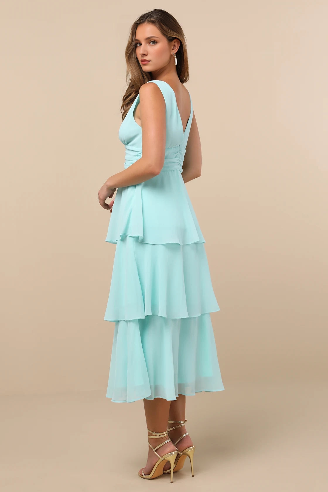 LANQI's elegant woven chiffon sleeveless layered mid length ruffle edge layered Homecoming Dresses