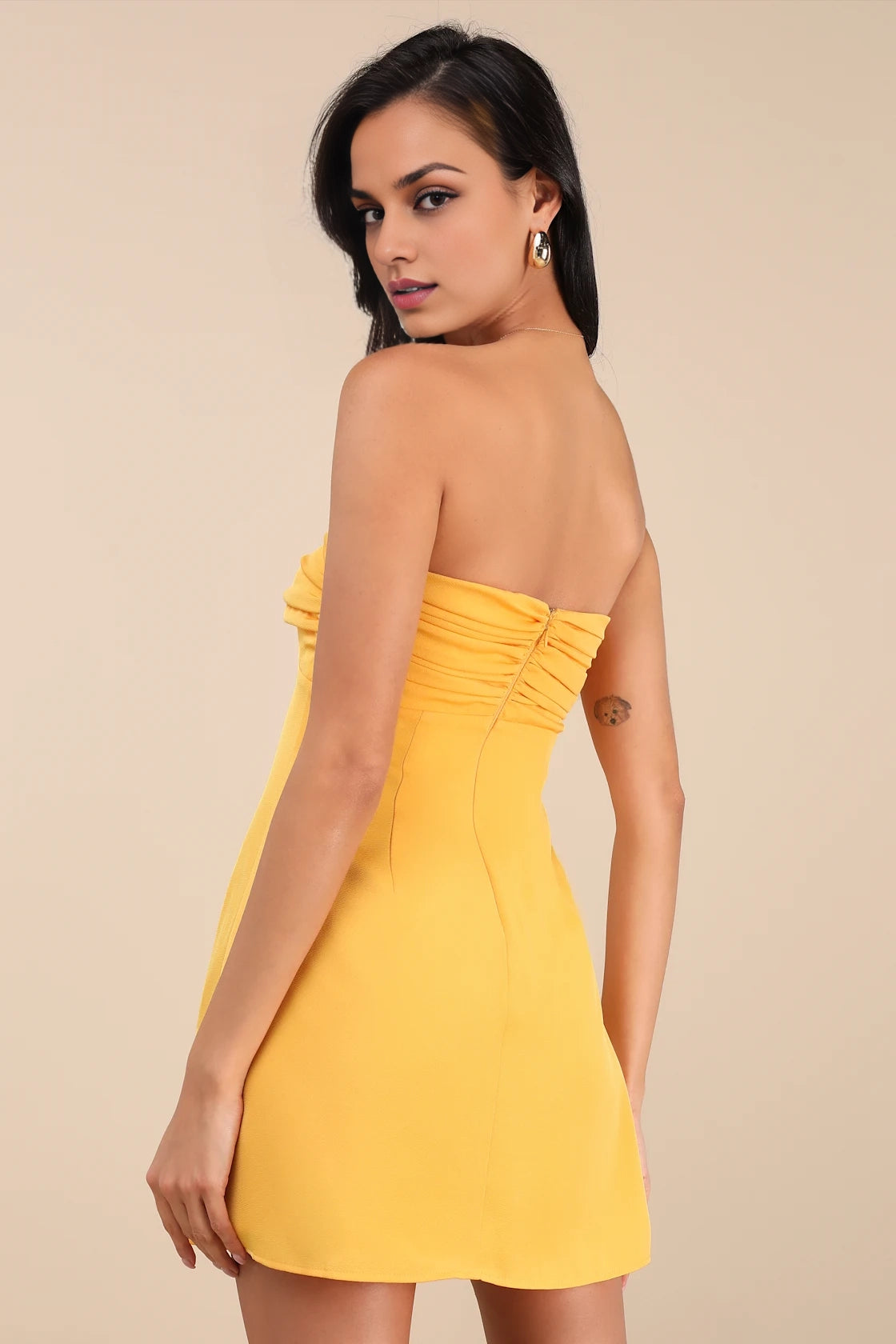 LANQI sexy and charming woven chiffon off shoulder pleated tight corset hollow Homecoming Dresses