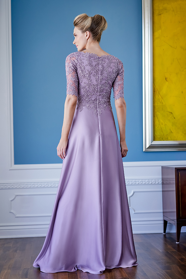 Lavender Satin Lace V-Neck Half Sleeve A-Line Floral Applique Mother of the Bride Dress
