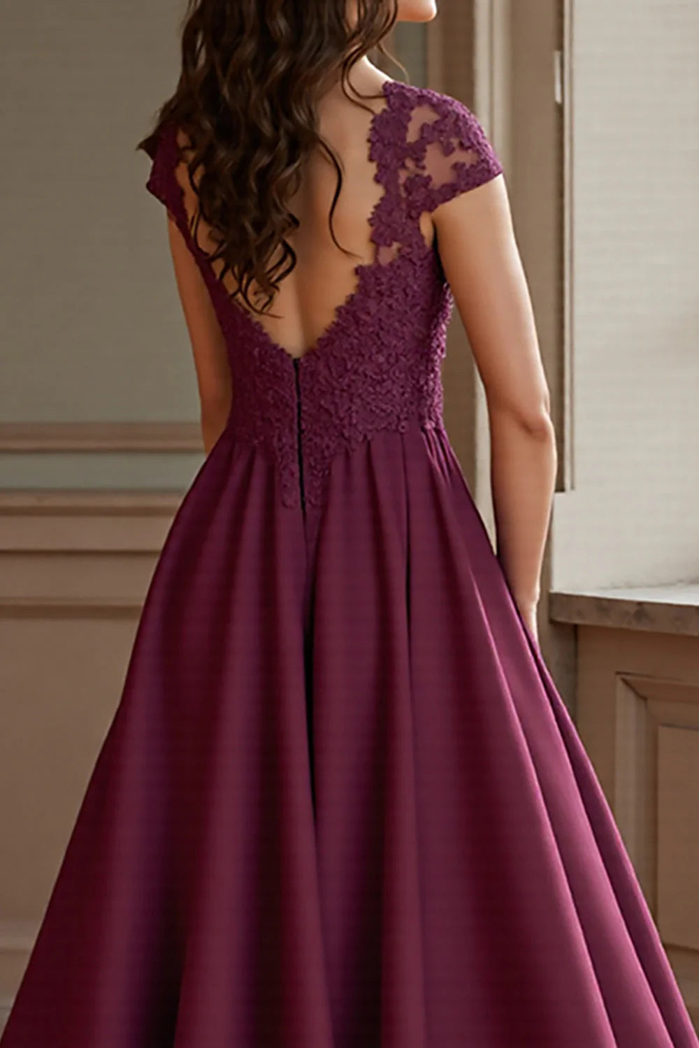 Lilac Satin A Line V-Neck Long Mother of the Bride Dress with Lace