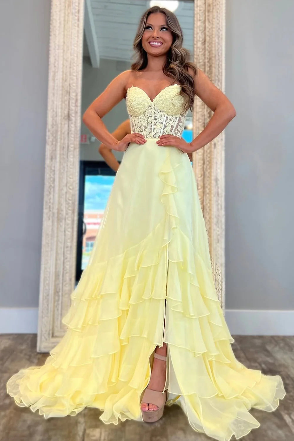 Lovely Yellow A-Line Sweetheart Lace Top Chiffon Prom Dress