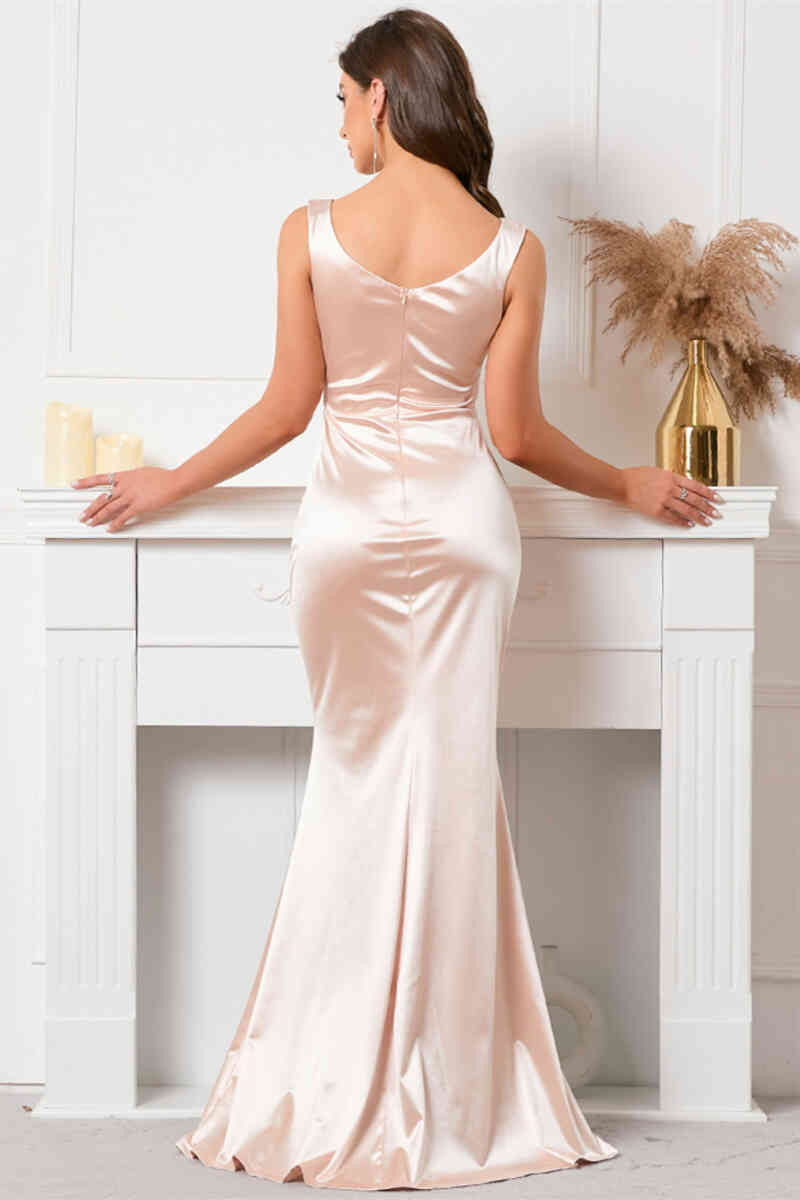 Luxe Satin Evening Dresses with Sculpted V-Neckline, Daring High Slit and Ruched Bodice Formal Gown