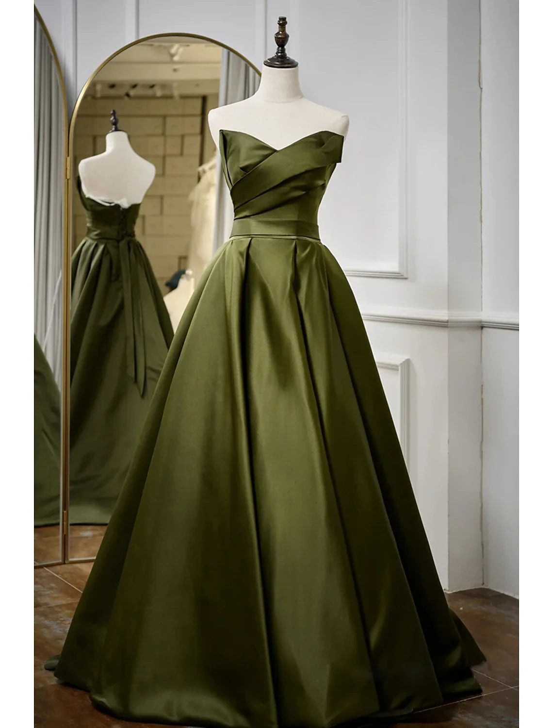 Luxurious Satin A-Line Draped Off-Shoulder Sweetheart Sleeveless Lace-Up Back Floor-Length Evening Dresses