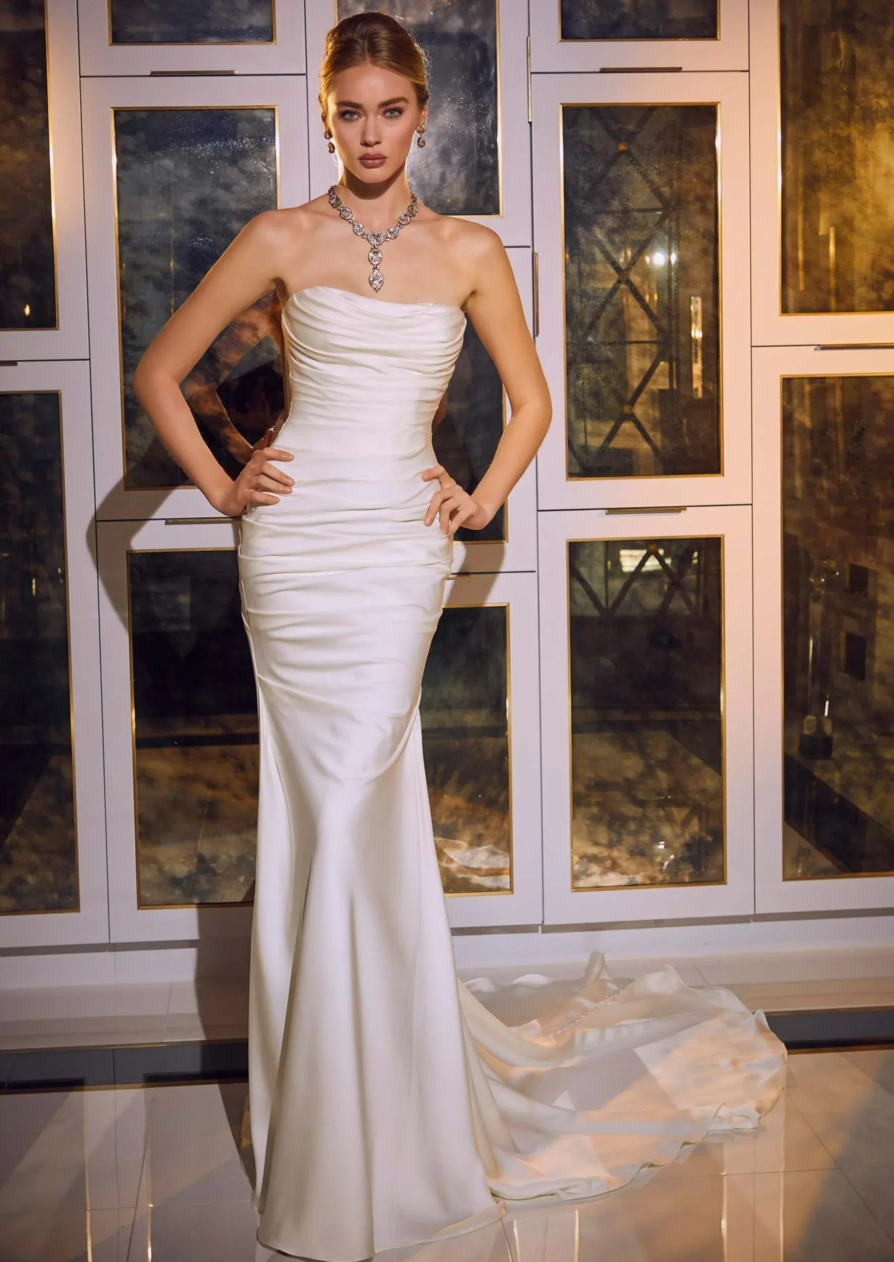 Luxurious Satin Mermaid Strapless Sweetheart Sleeveless Button-Up Ruched Floor-Length Wedding Dresses