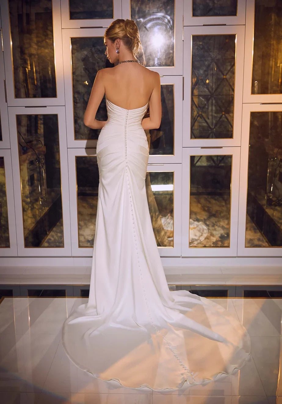 Luxurious Satin Mermaid Strapless Sweetheart Sleeveless Button-Up Ruched Floor-Length Wedding Dresses