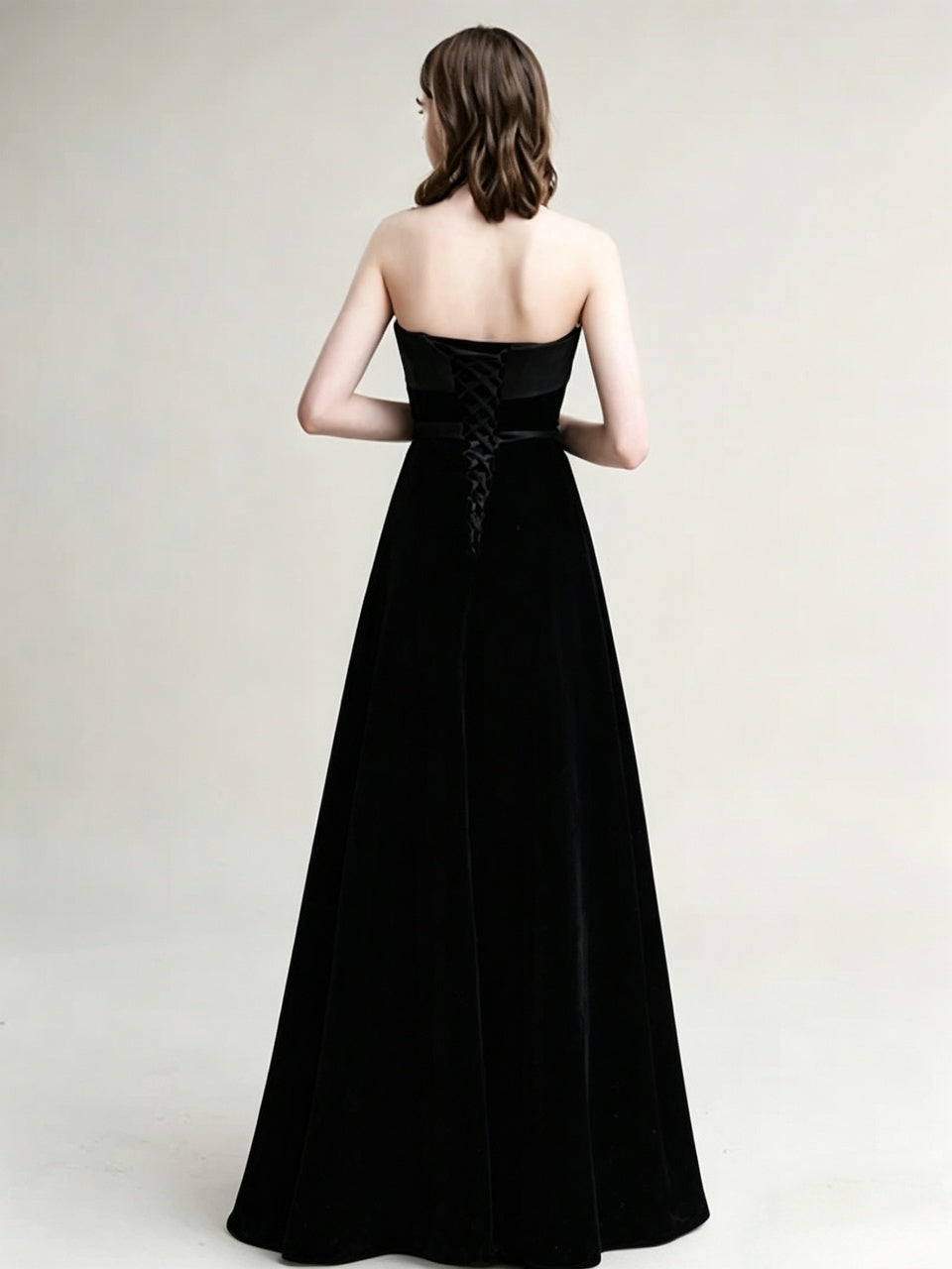 Luxurious velvet A-line strapless sleeveless lace-up back floor-length evening dress