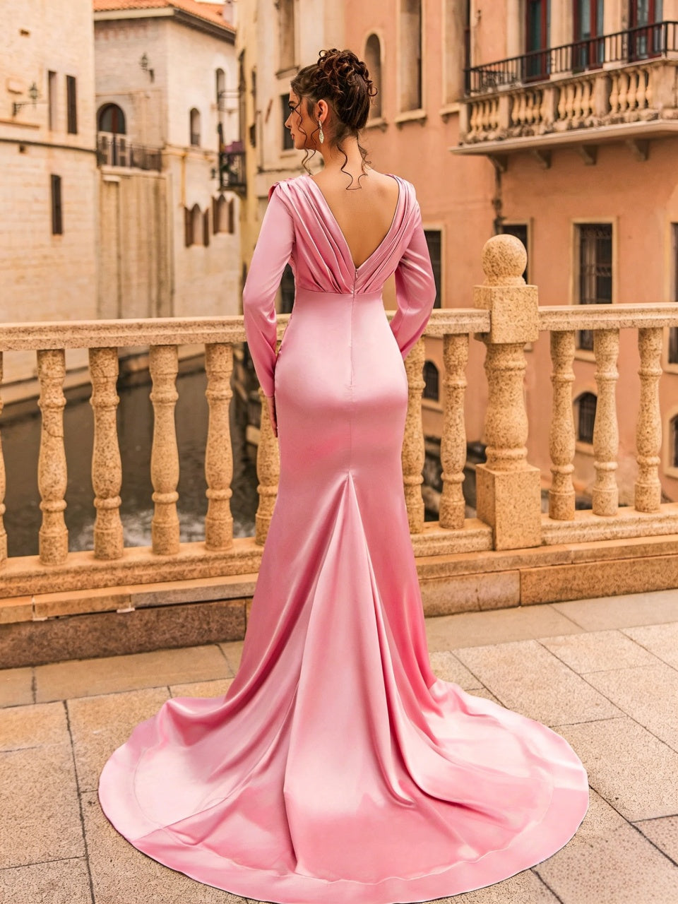 Luxury Satin Mermaid V-Neck Long-Sleeve Pleated Open-Back Train Evening Dress