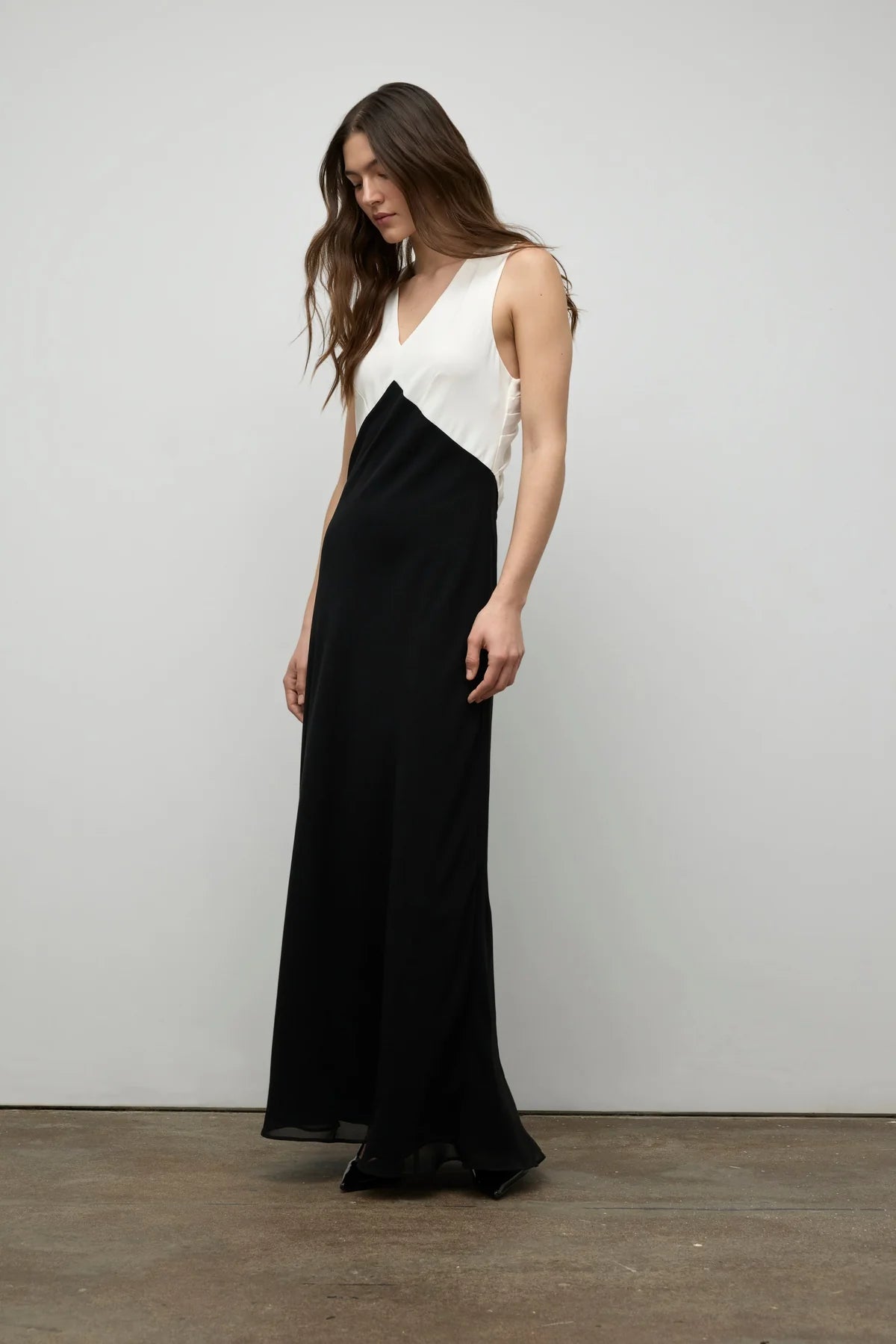 Minimalist Chiffon A-Line V Neck Color Block Crisscross Back Formal Evening Dress