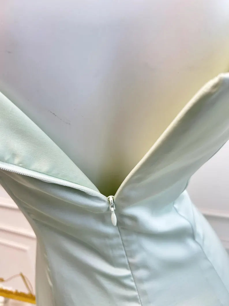 Minimalist Satin A-Line Square Neck Spaghetti Strap Evening Dress