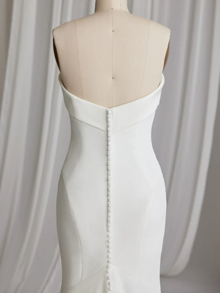 Modern Simple Sheath Mermaid Strapless Sleeveless Button Back Floor-Length Wedding Dresses