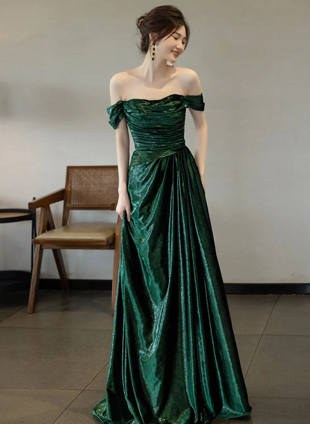A-line Green Off Shoulder Simpl Full Of Charm Prom Dress