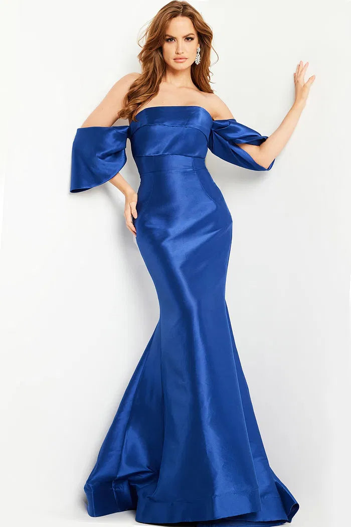 Off-the-Shoulder Evening Dress with Structured Puffed Sleeves, Mermaid Silhouette and Satin Finish