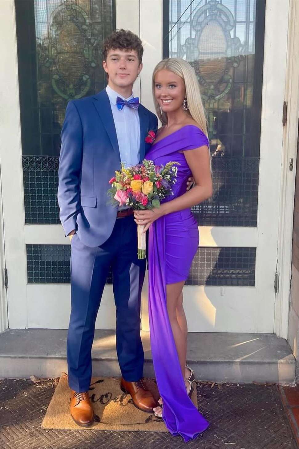 V-neck Golden Ruched Bodycon Short Short Unique Design Full Of Charm Homecoming Dresses