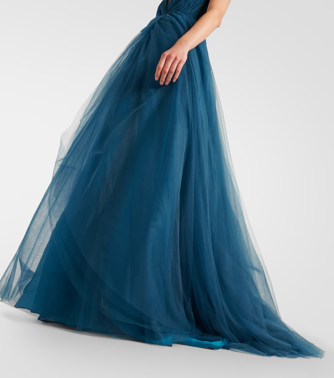 Romantic A-line Tulle Gown V-neck Spaghetti Straps Low Back Floor Length Formal Evening Dress