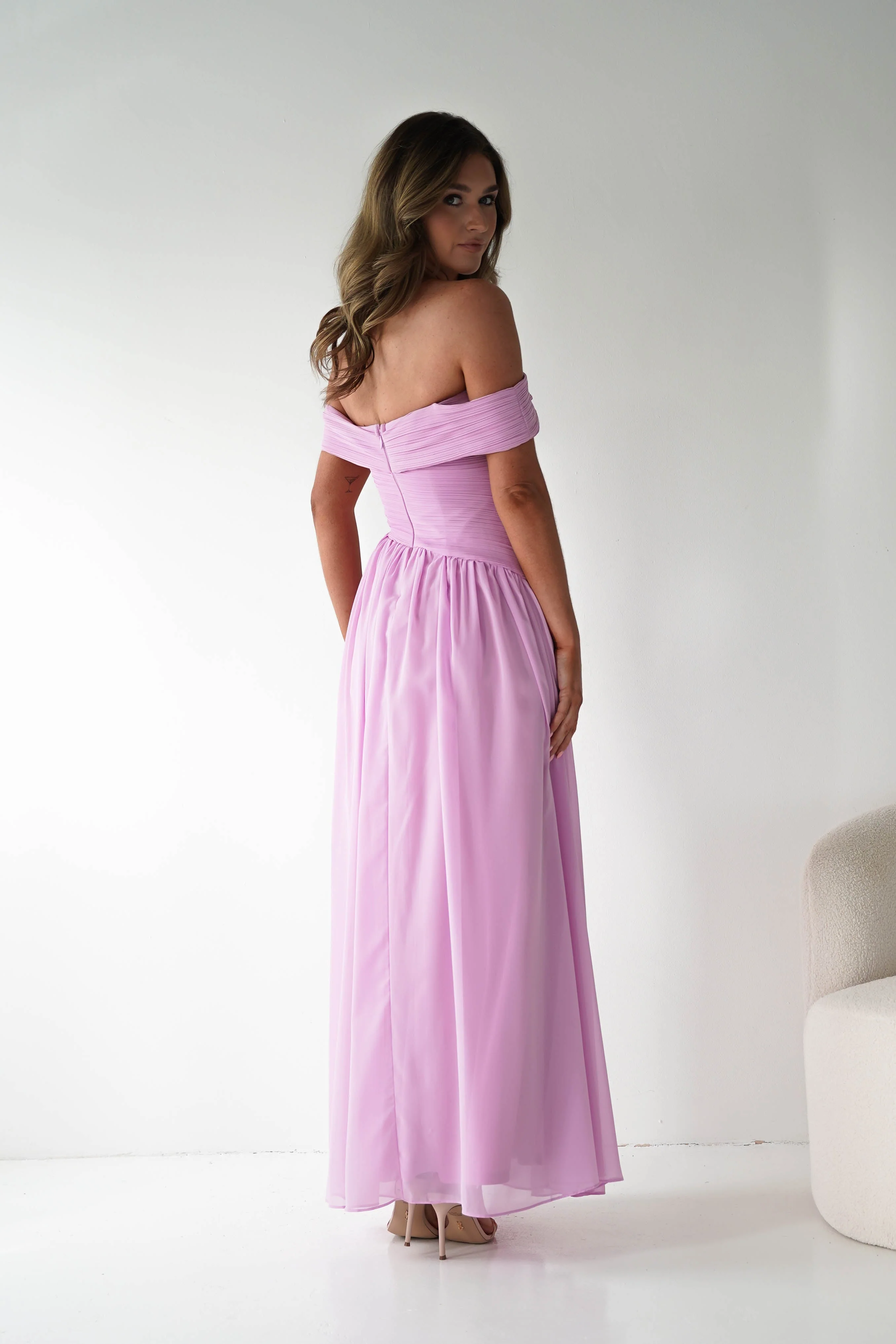 Romantic Blush Pink Chiffon Off-the-Shoulder Pleated Ruched Slit A-Line Evening Dresses