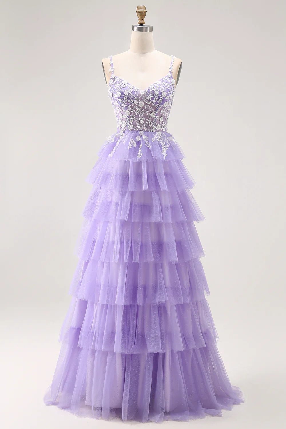 Romantic Spaghetti Strap Evening Dress with Lace Bodice and Tiered Tulle Skirt