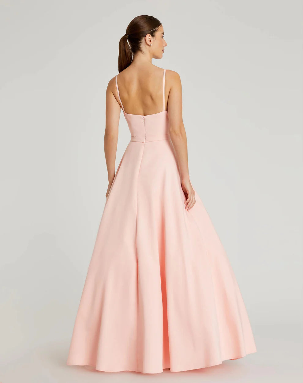 Romantic Voluminous Ball Gown V-Neck Spaghetti Strap Open Back Maxi Formal Evening Dress