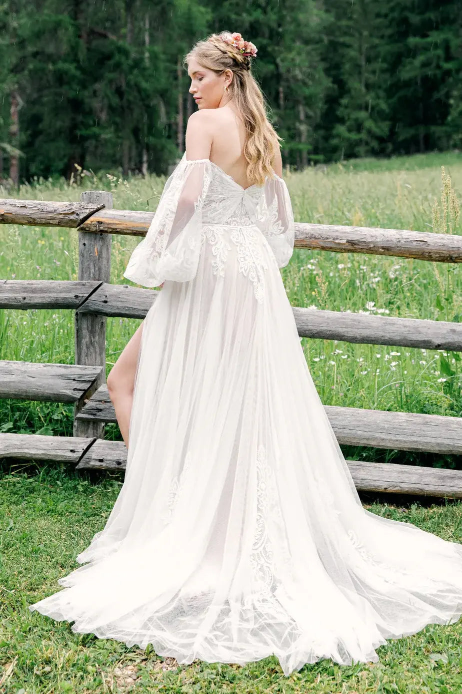 Romantic Boho Tulle Lace A-Line Off-Shoulder Sweetheart Long Puff Sleeves V-Back Floor-Length Wedding Dresses