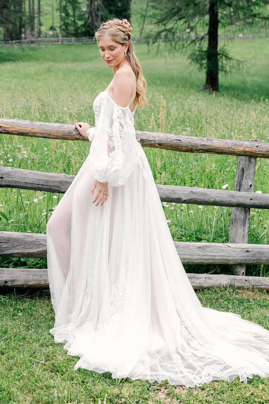 Romantic Boho Tulle Lace A-Line Off-Shoulder Sweetheart Long Puff Sleeves V-Back Floor-Length Wedding Dresses