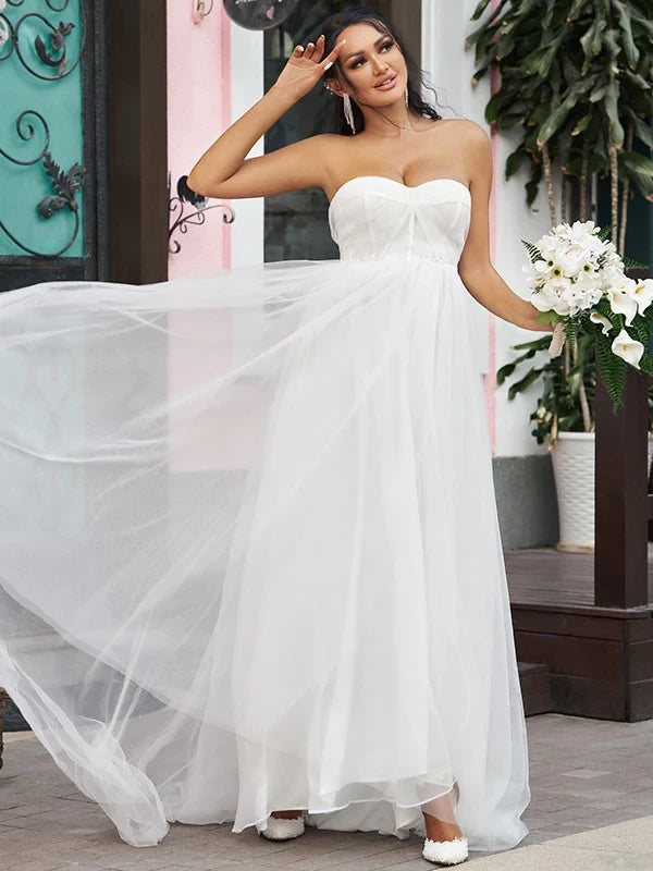 Romantic Ethereal Tulle A-Line Sweetheart Sleeveless Strapless Floor-Length Evening Dresses