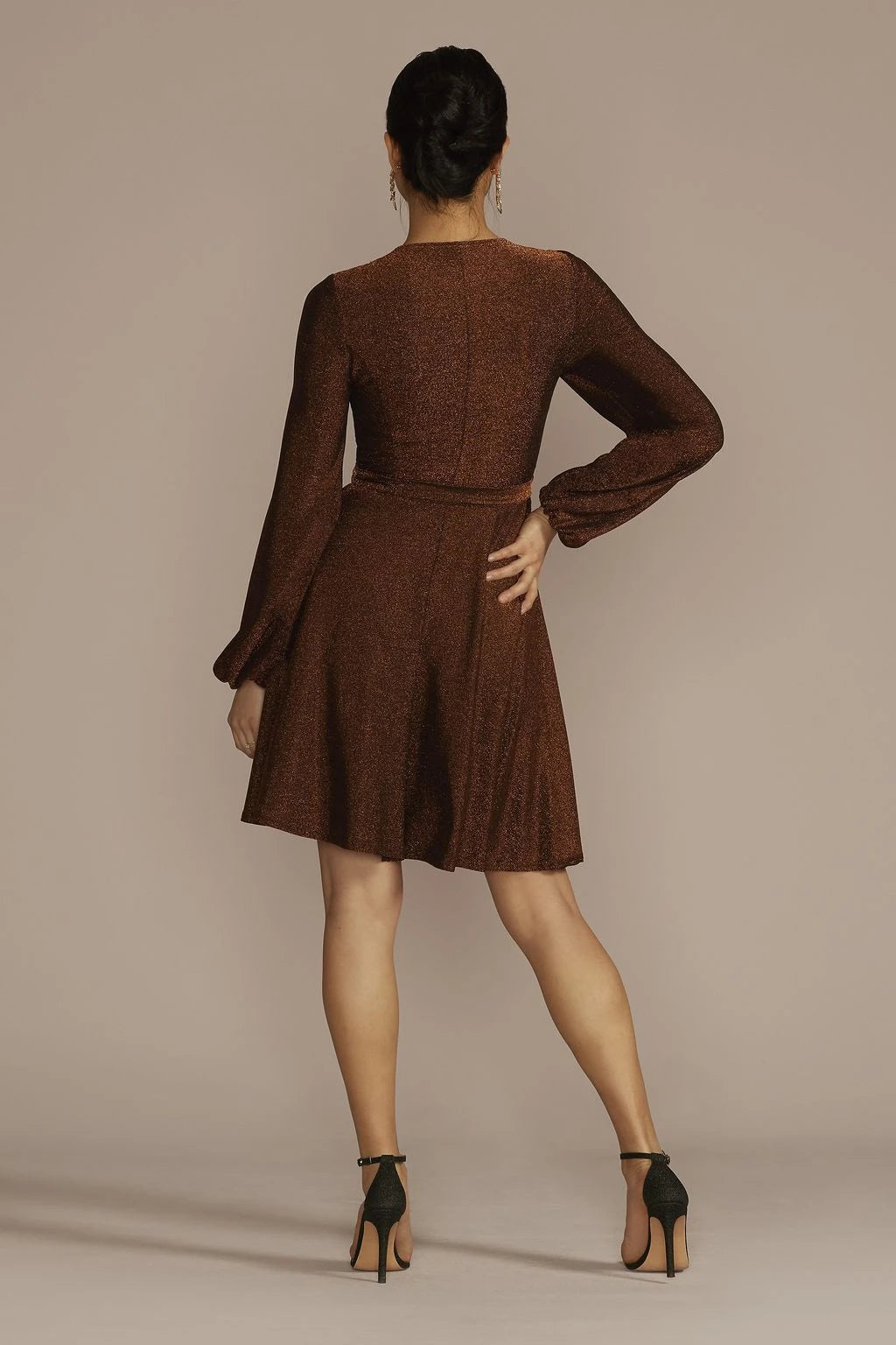 Shimmering Sequin A-Line V-Neck Long Sleeve V-Back Short Mother of the Bride Dresses