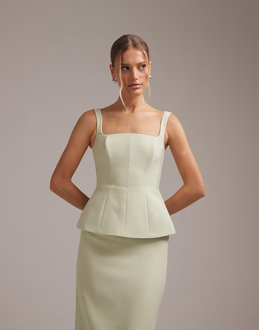 Sleek Column Square-Neck Sleeveless Straight-Back Midi Bridesmaid Dress