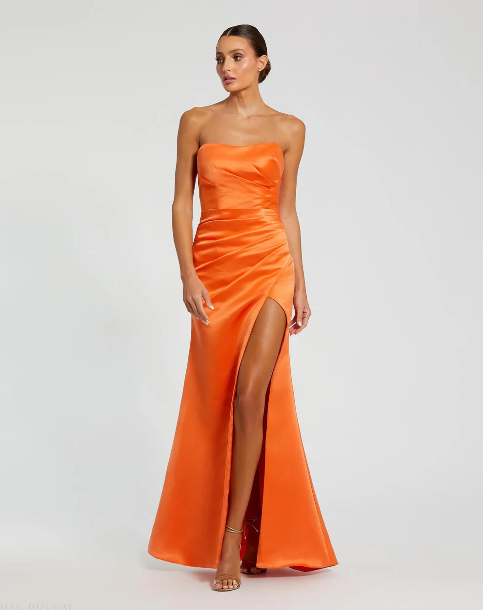 Sleek Form-Fitting Strapless Sleeveless Ruched Open Back Satin Maxi Evening Dress