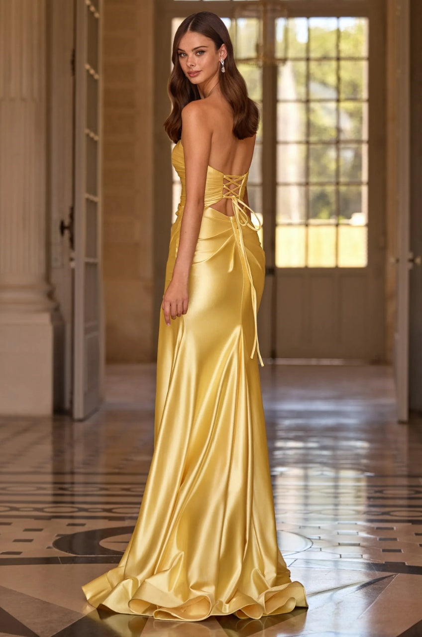 Sleek Mermaid Strapless Twist Front Keyhole Lace-Up Back Slit Floor Length Evening Dress