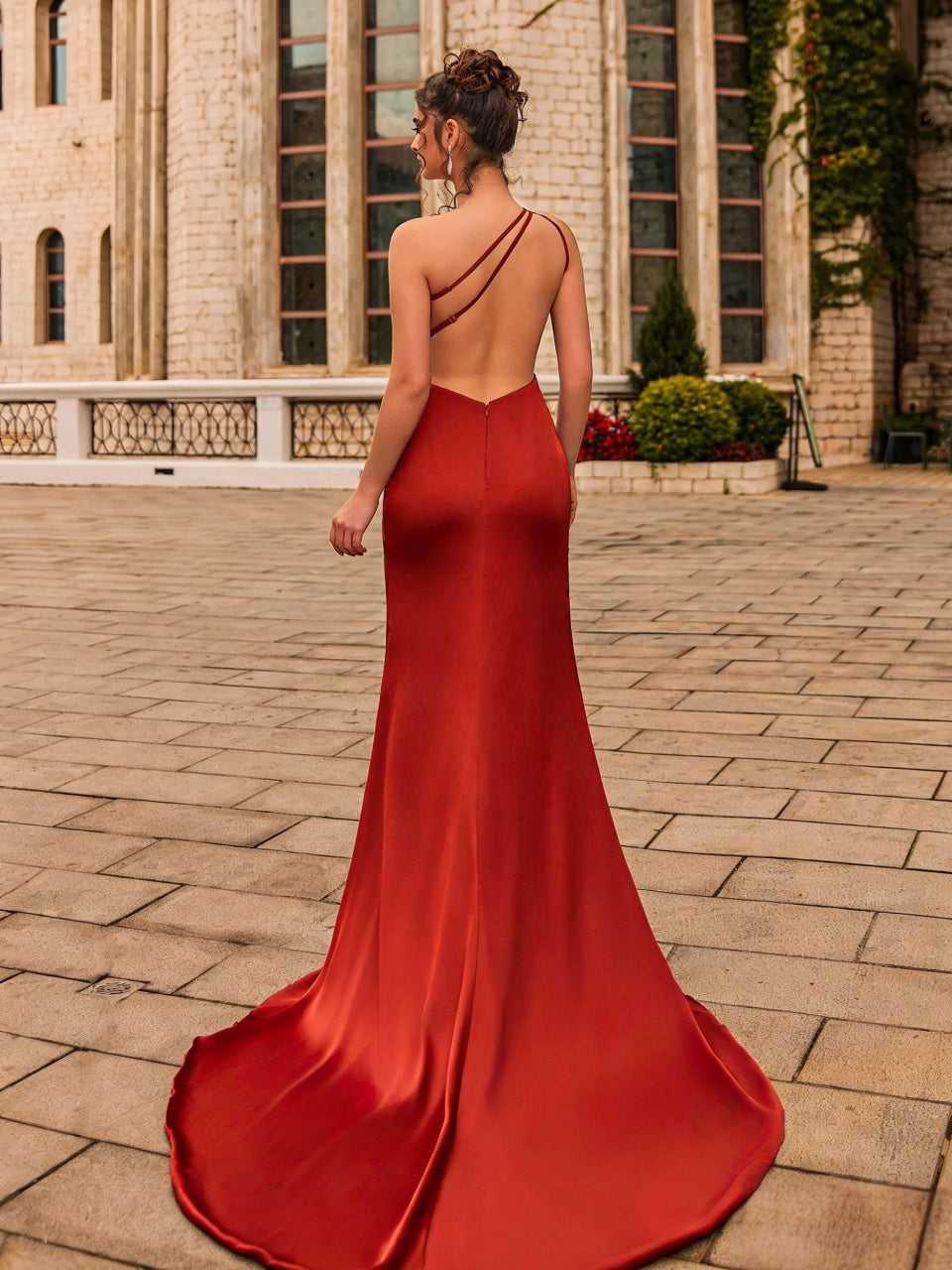 Sleek Satin Mermaid One-Shoulder Sleeveless Open-Back Slit Train Evening Dress