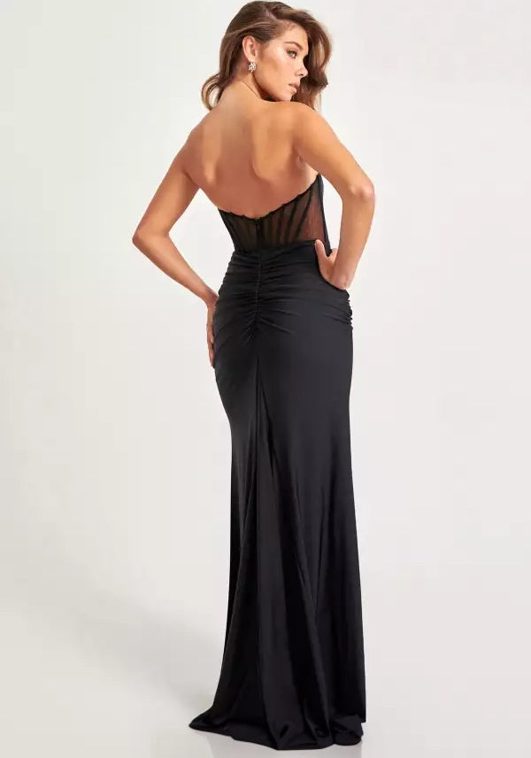 Sleek mermaid strapless straight-neck corset-bodice ruched-waist floor-length evening dress
