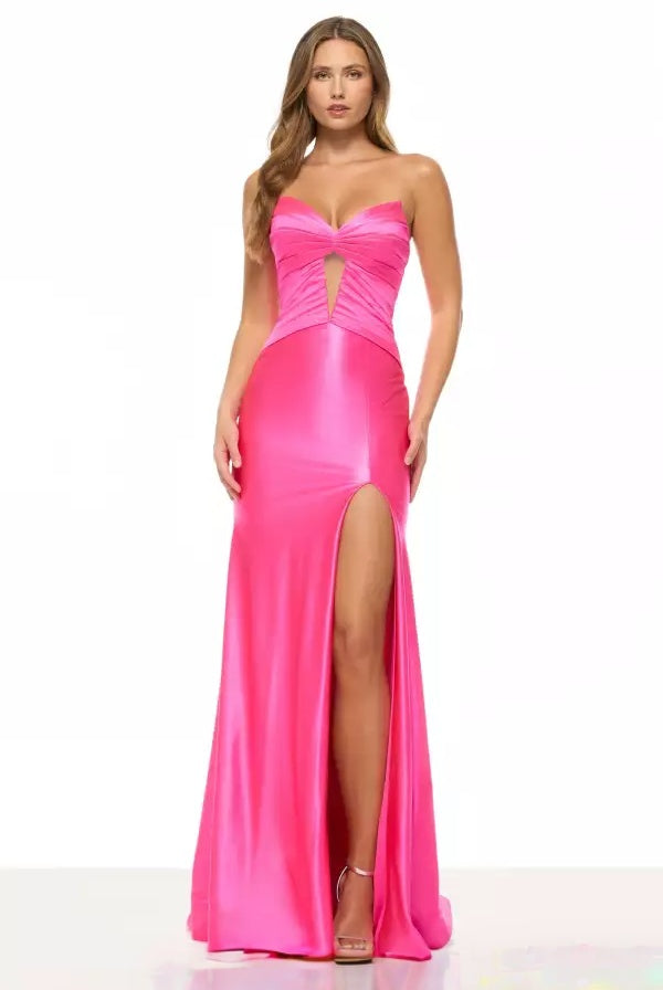 Sleek mermaid strapless sweetheart keyhole lace-up back floor-length evening dress