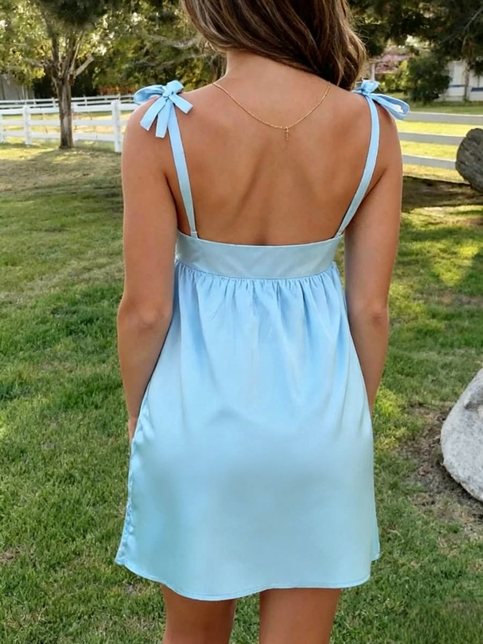 Soft Satin Bow Tie Spaghetti Strap Sweetheart Empire Waist Flared A-Line Mini Homecoming Dresses