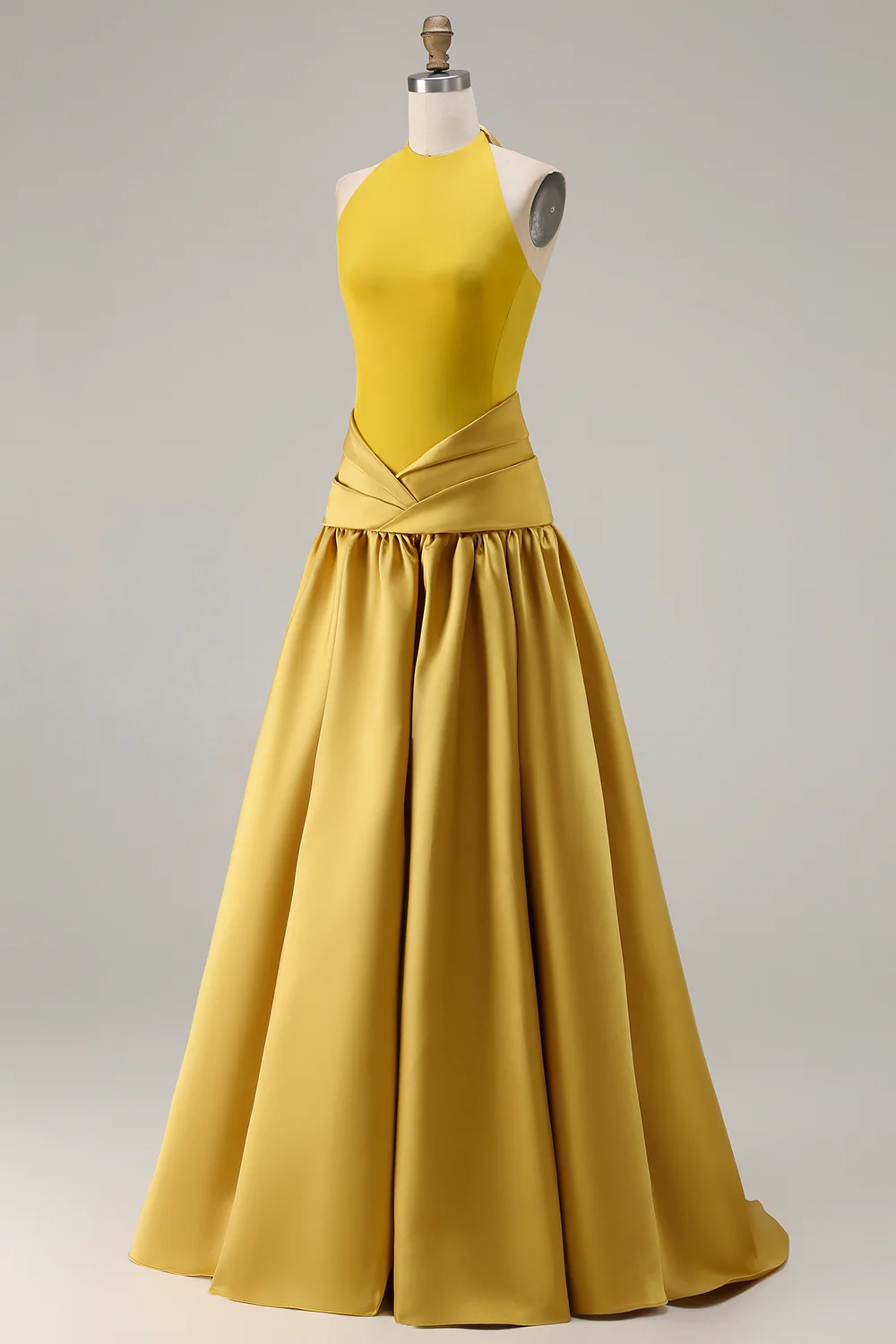 Sophisticated Halter Neck Satin Evening Dress with Pleated Waist Flowy A-Line Silhouette and Floor-Length Design for Formal Occasions