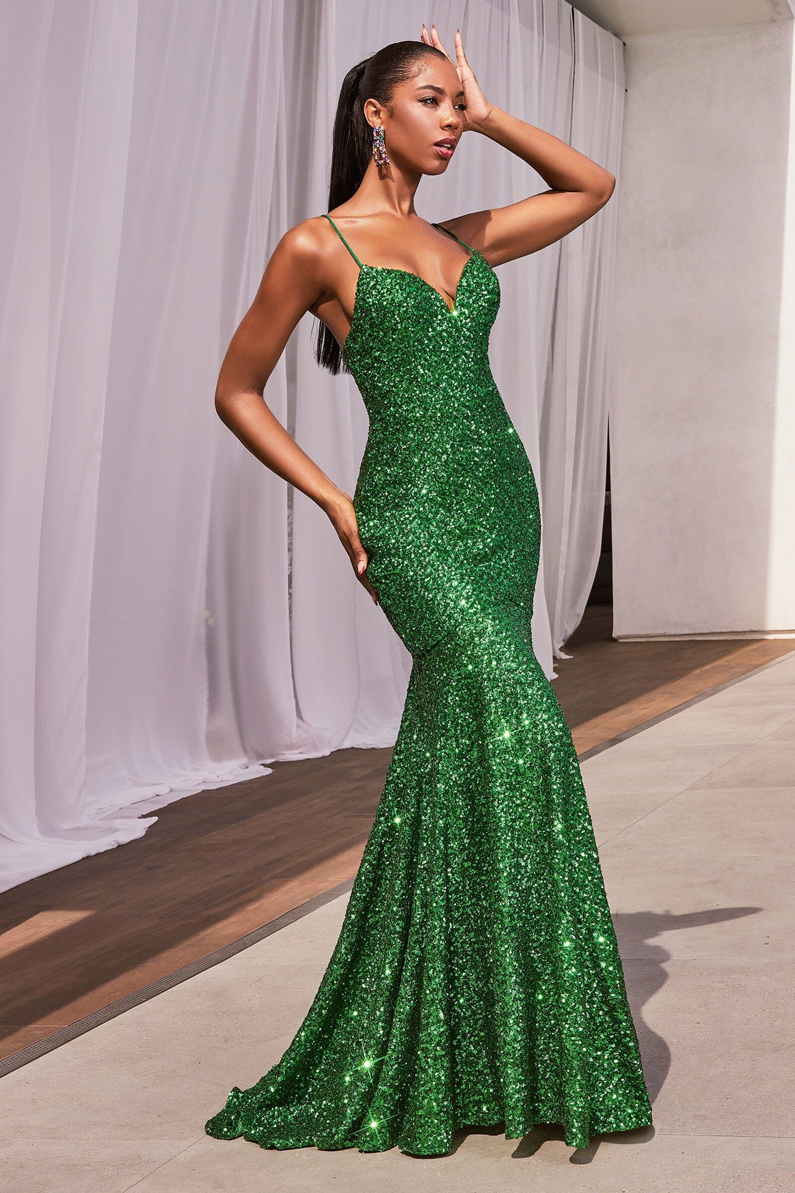 Sparkling Mermaid V-Neck Spaghetti-Straps Lace-Up Floor-Length Sequin Prom Dress