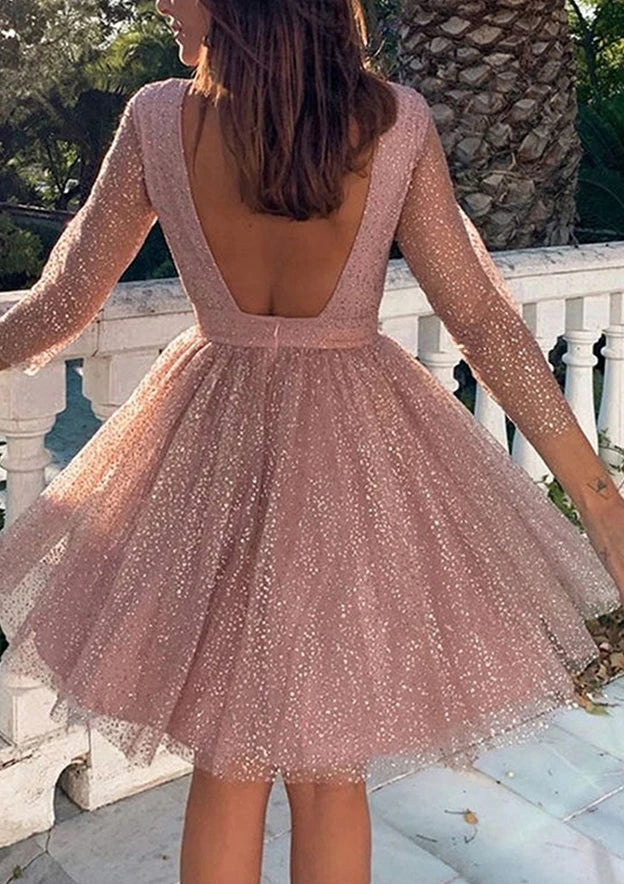 Sparkling Tulle A-Line Round Neck Three-Quarter Sleeves Open Back Short Homecoming Dresses
