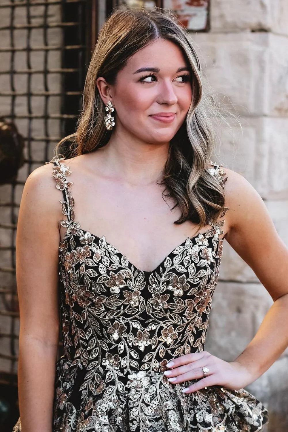 Sparkly A-Line Back Gold Spaghetti Straps Long Tulle Prom Dress